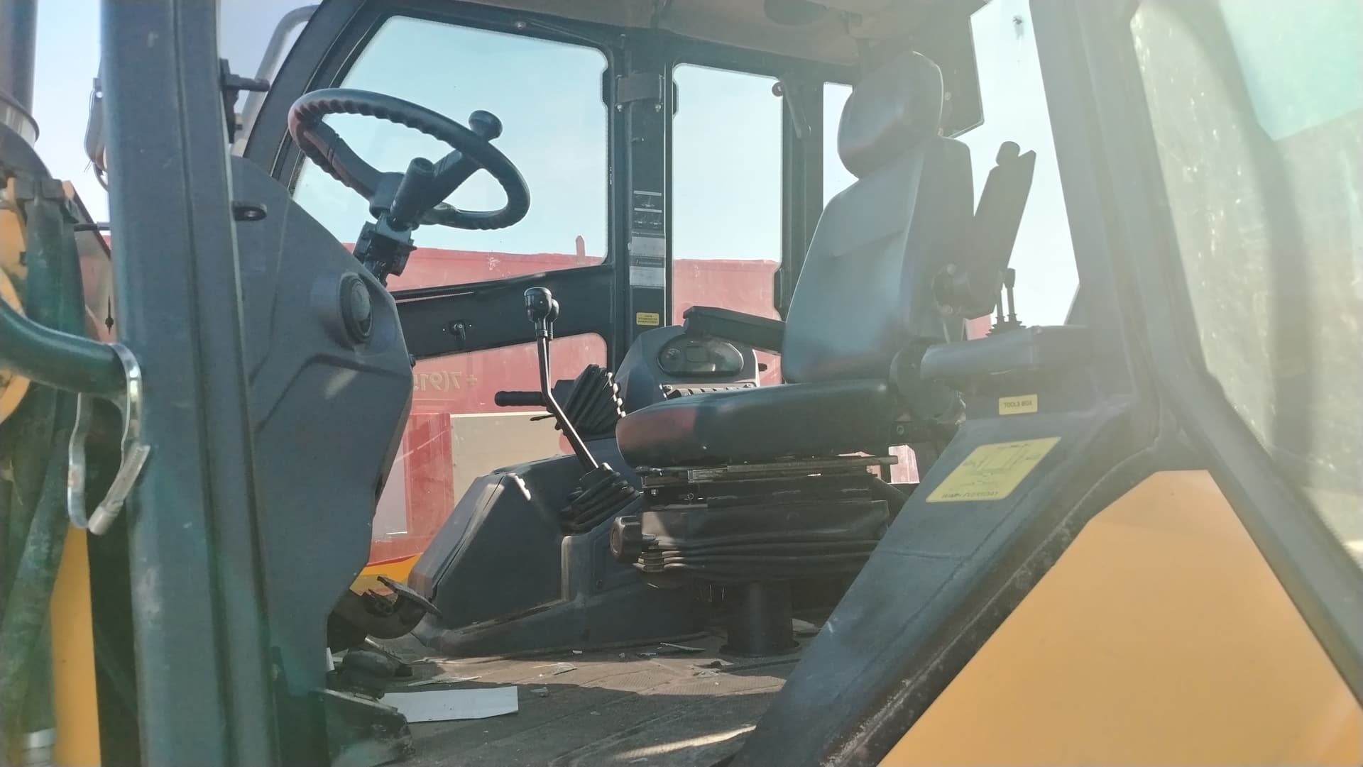 Bull HD-100 Экскаватор-погрузчик - 6