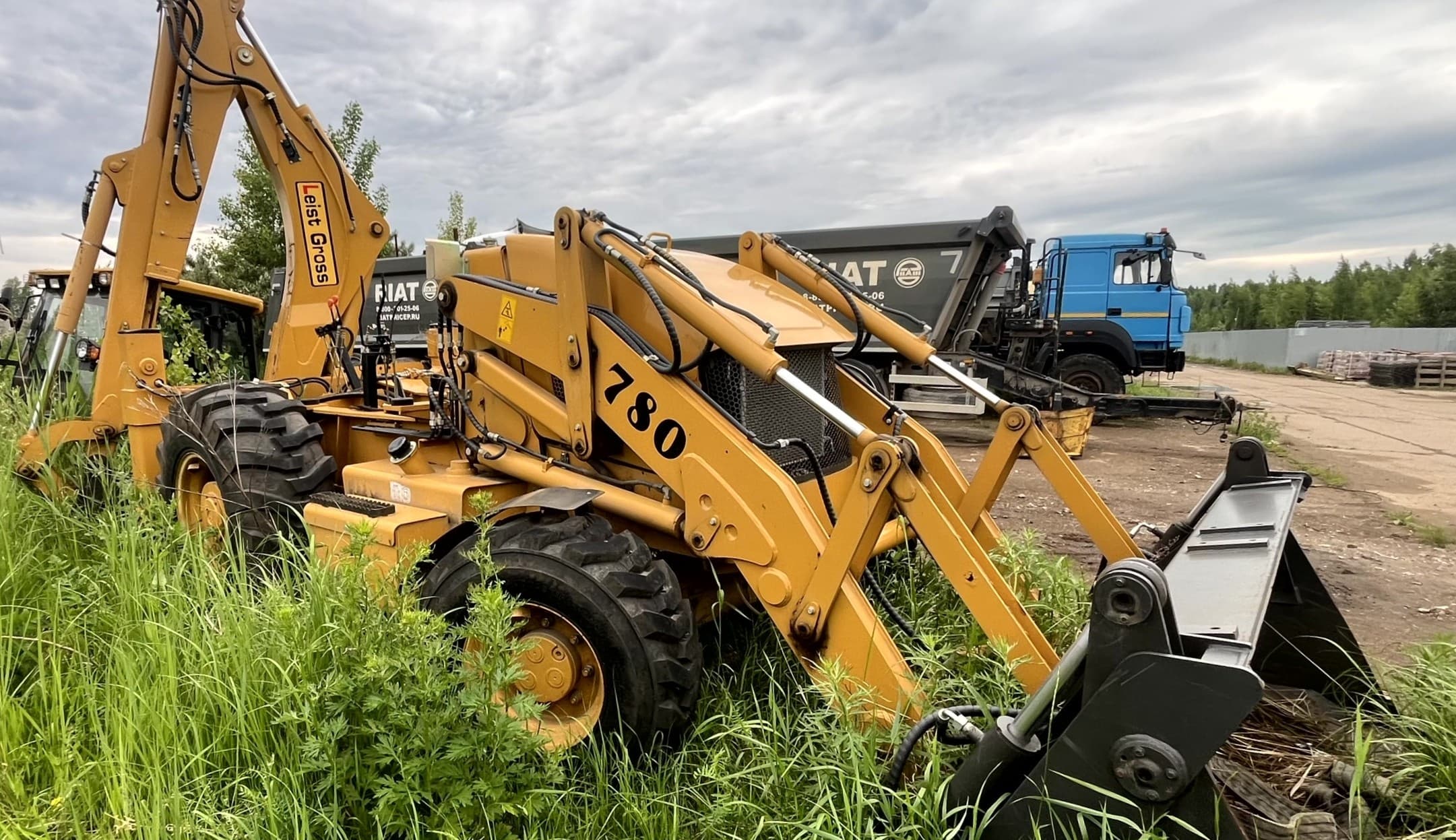 Leist Gross 780 Экскаватор-погрузчик - 2