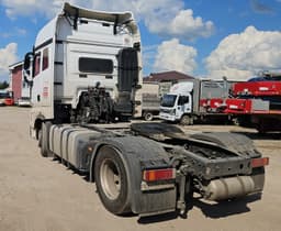 Sany HQC* 4x2 Седельный тягач - 4