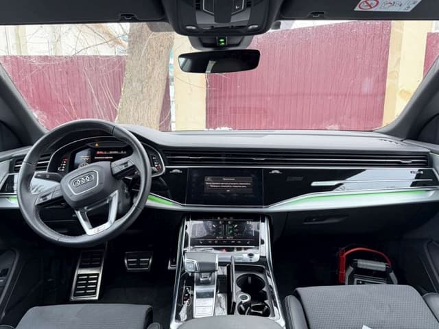 Audi Q8 - 5
