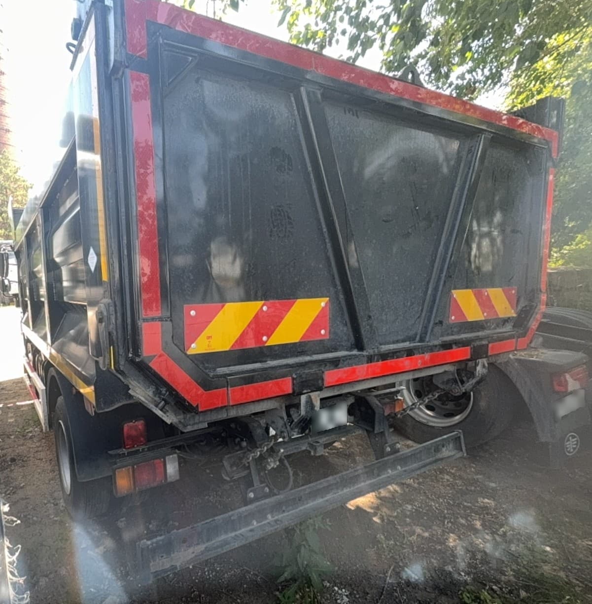 ISUZU ELF 10.5 4x2 Самосвал - 4