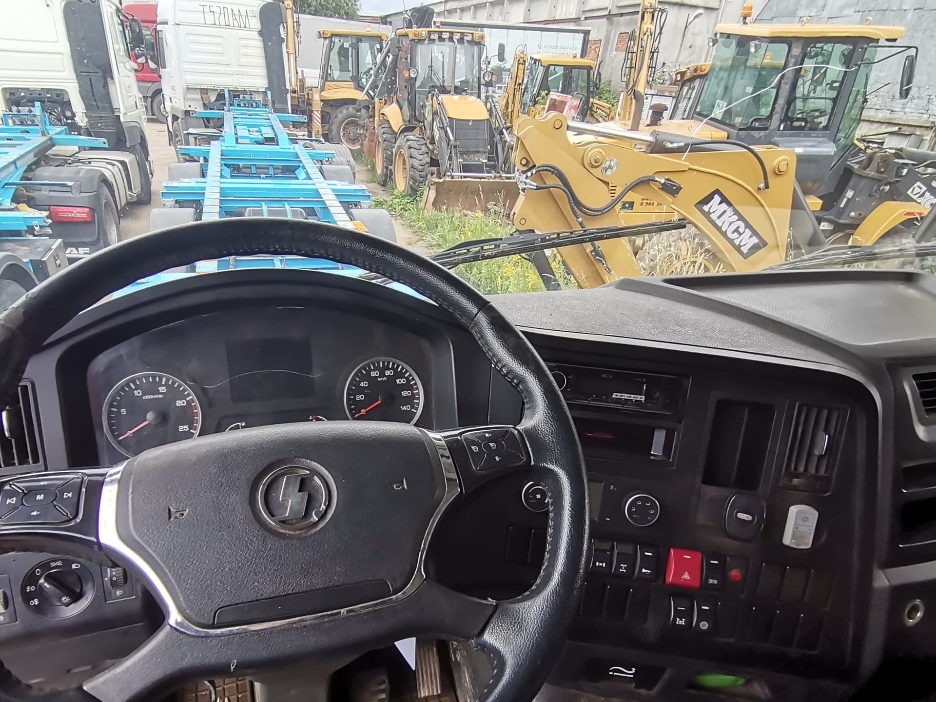 Shacman (Shaanxi) SX331863366 Самосвал  8х4 - 5