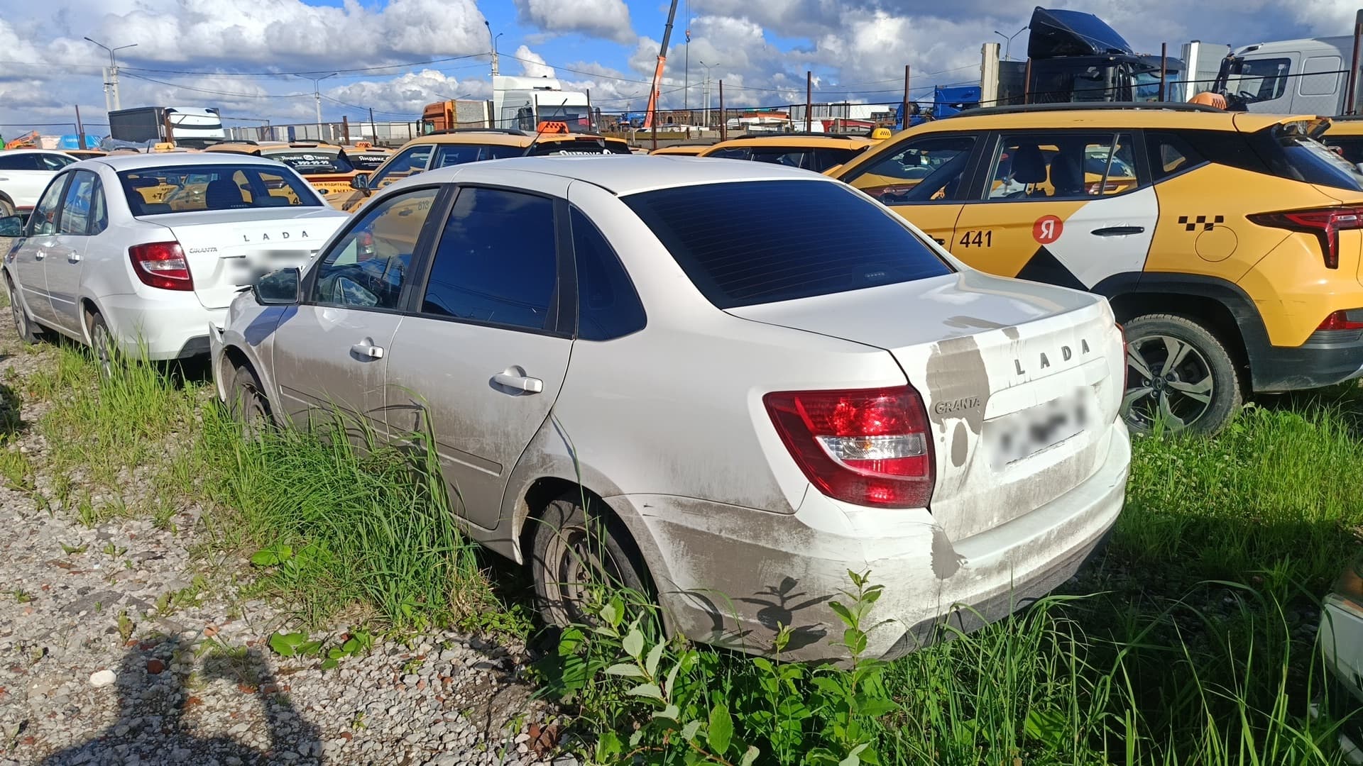 Lada Granta седан - 4