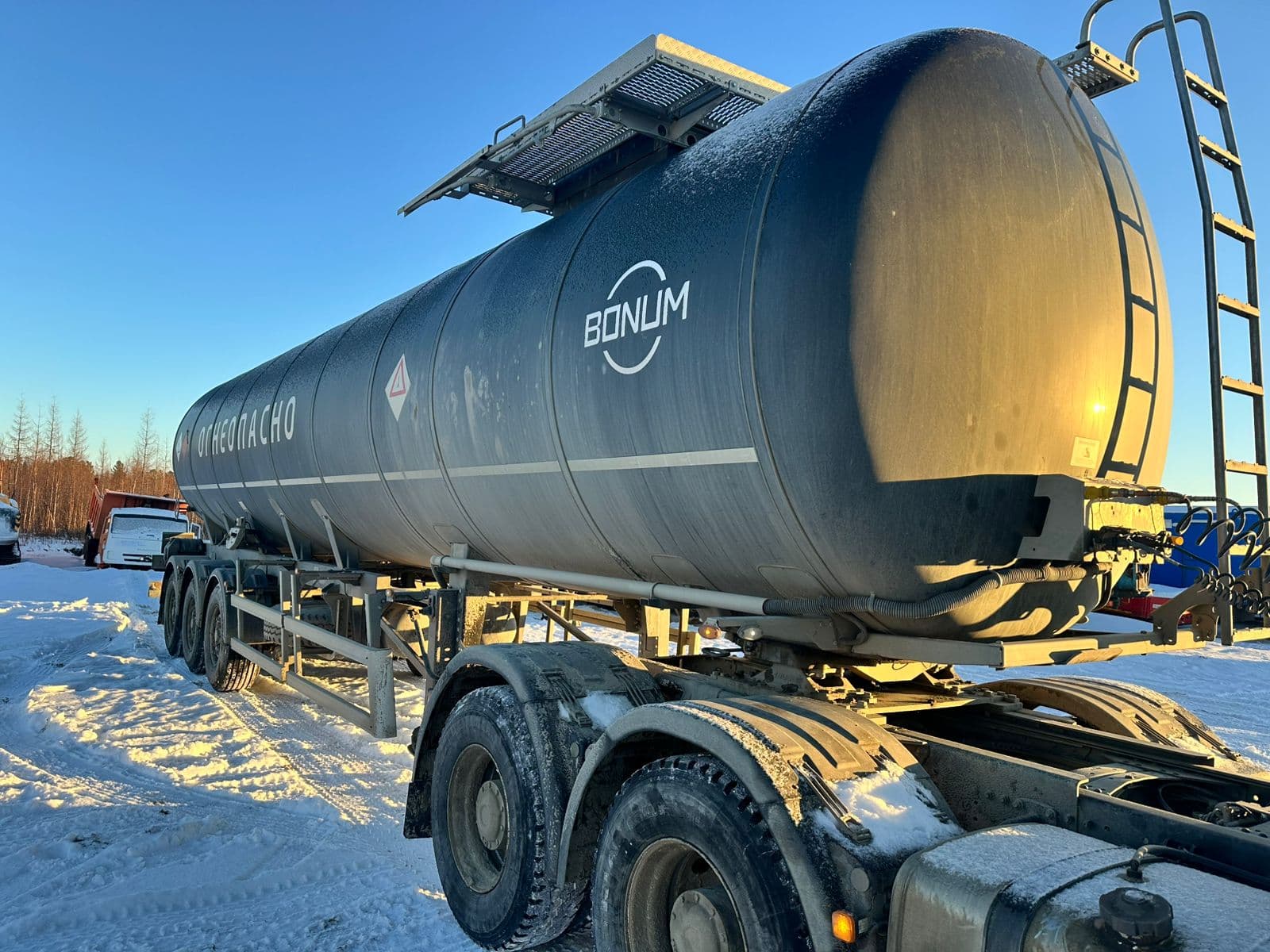 Bonum 9142* Полуприцеп цистерна - 2