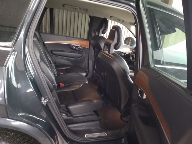 Volvo XC90 - 8