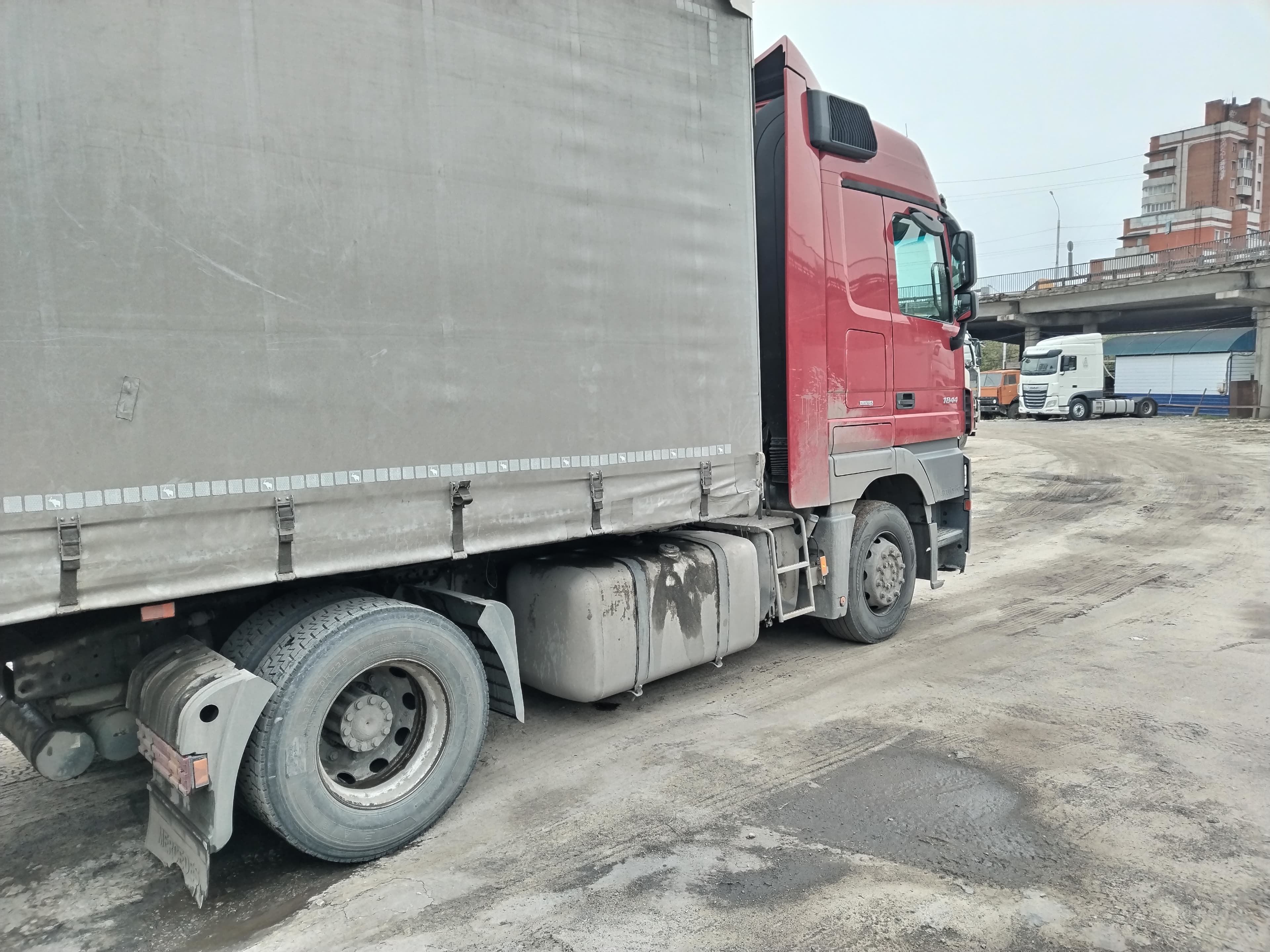 Mercedes-Benz Actros 4x2 Седельный тягач - 3