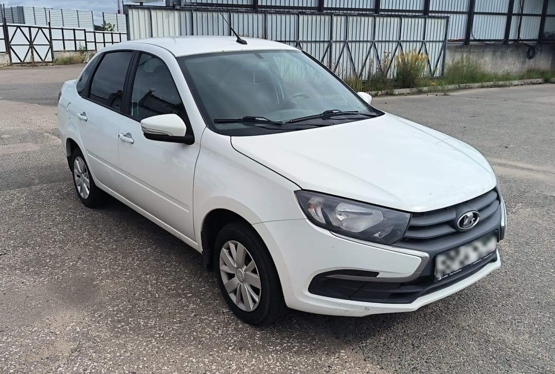 Lada Granta лифтбек - 2