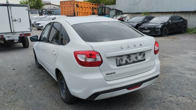 Lada Granta лифтбек - 4