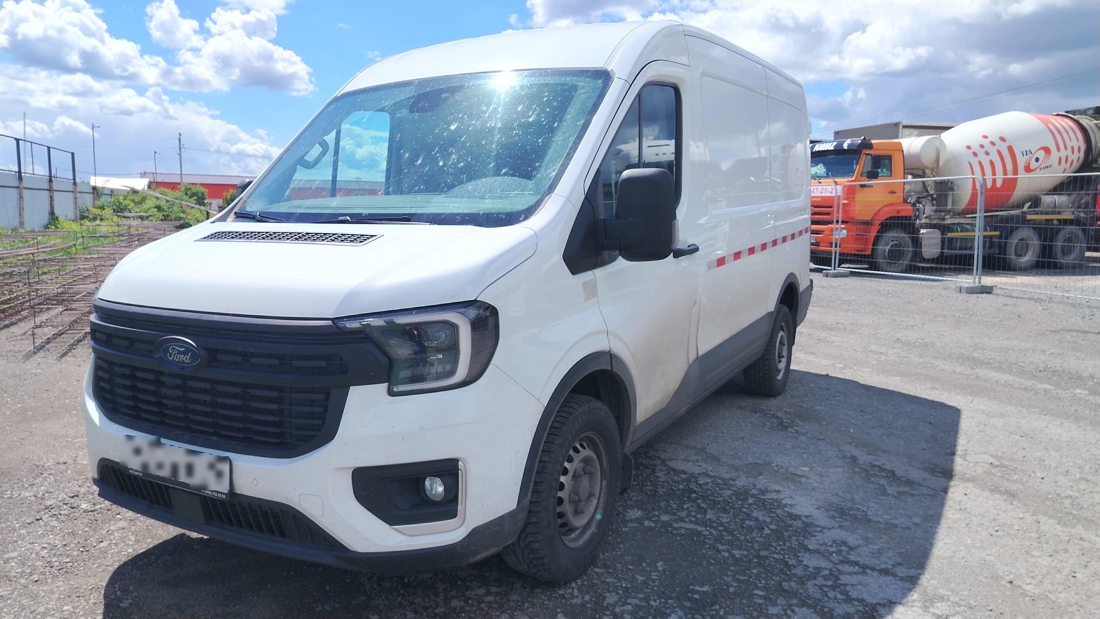 Ford Transit Цельнометаллический - 1