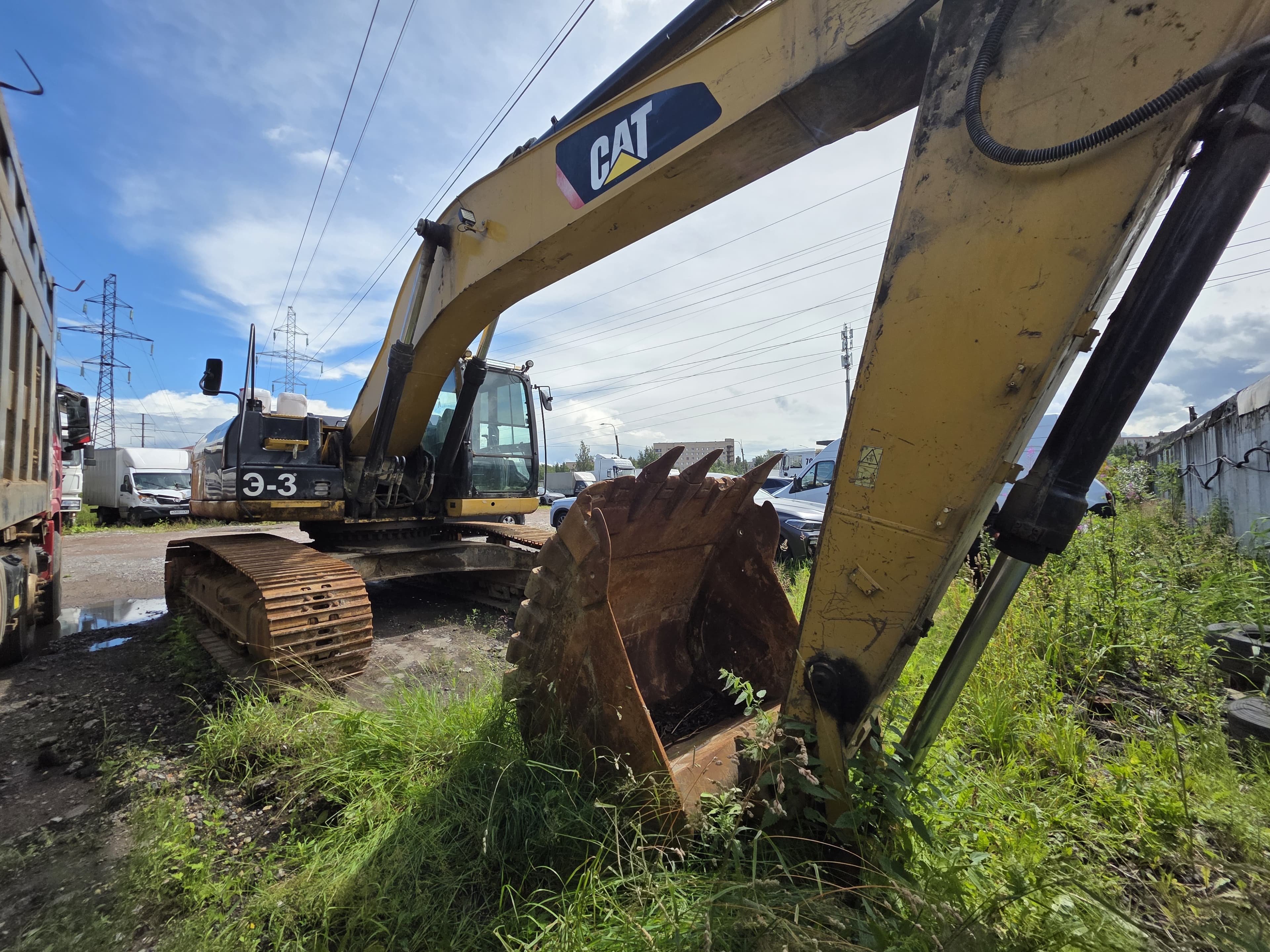 Caterpillar 330 Экскаватор - 2