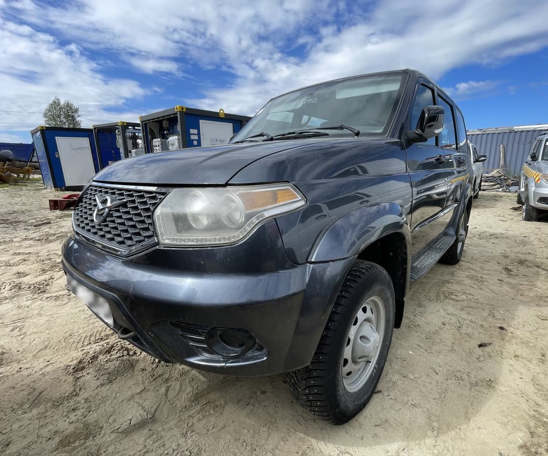 UAZ PATRIOT - 1