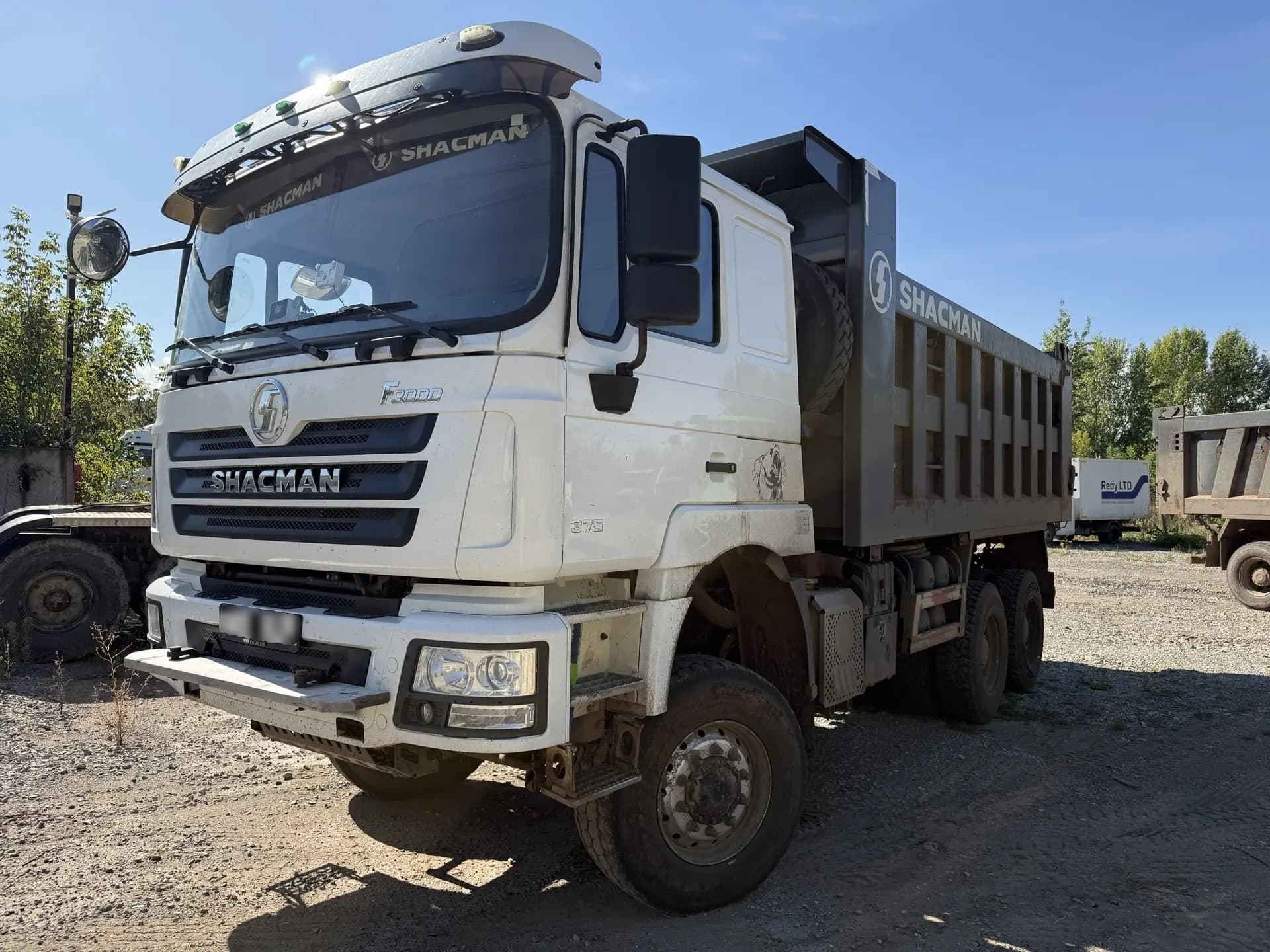 Shacman (Shaanxi) SX* 6x6 Самосвал - 1
