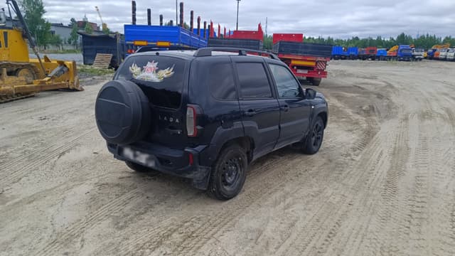 Lada Niva Travel - 3