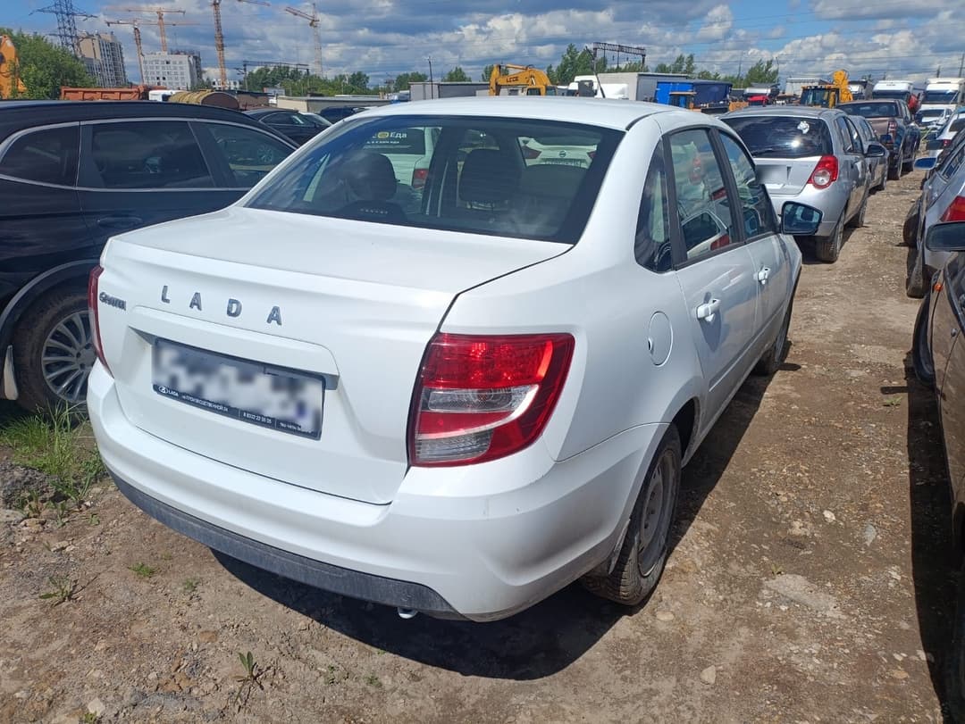 Lada Granta седан - 3