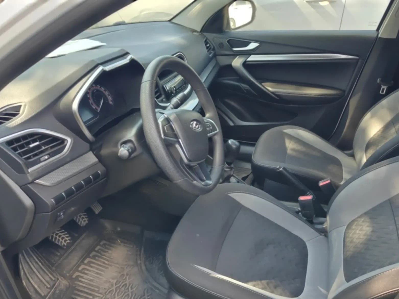 Lada Vesta седан - 5