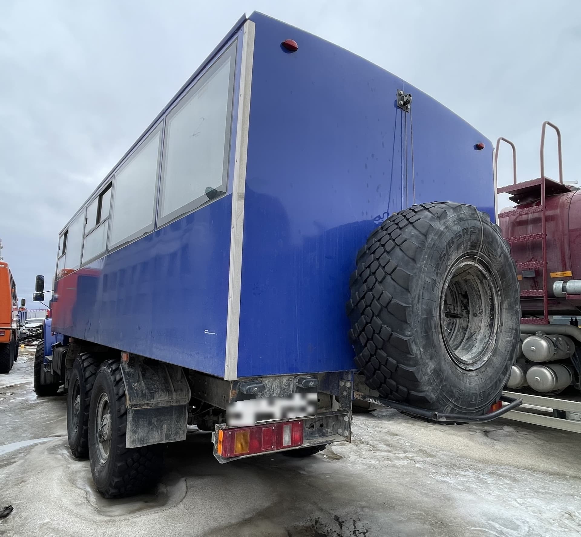 Ural NEXT 3255 Вахтовый автобус - 4