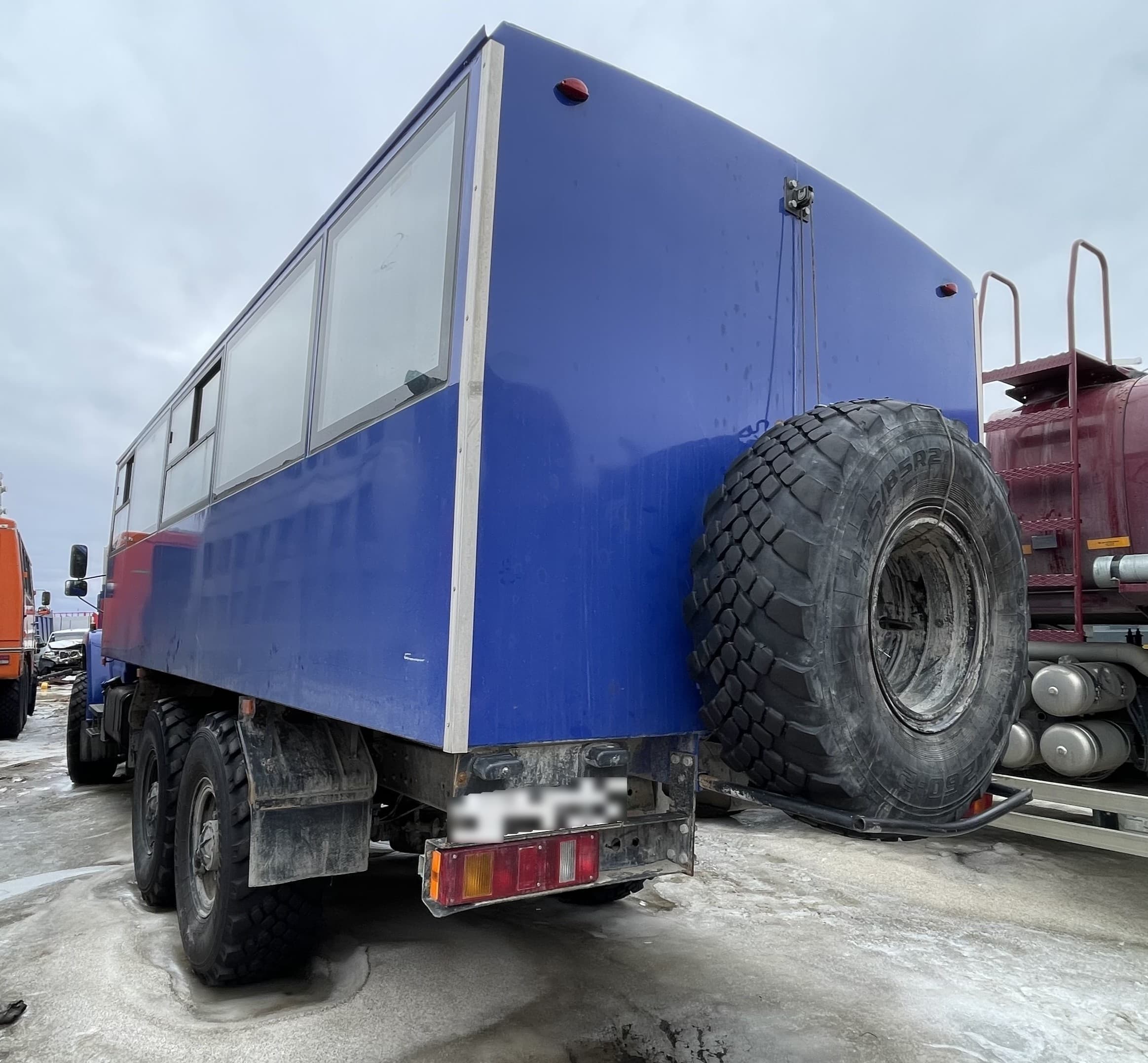 Ural NEXT 3255 Вахтовый автобус - 4