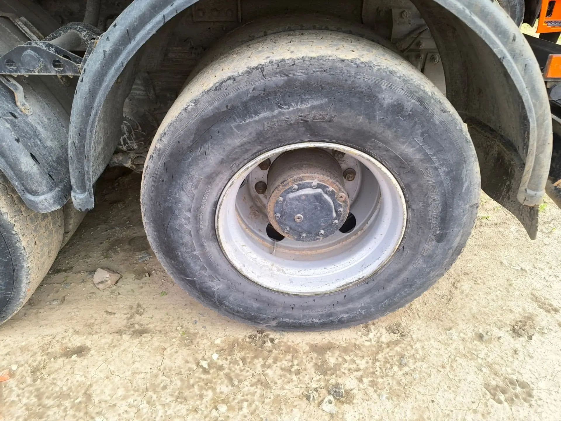 Камаз 6520 6X4 Самосвал - 6