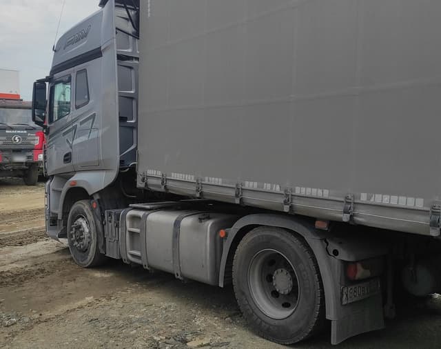 FAW J7 4x2 Седельный тягач - 4