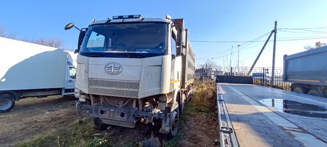 FAW J6 8x4 Самосвал - 1
