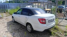 Lada Granta седан - 4