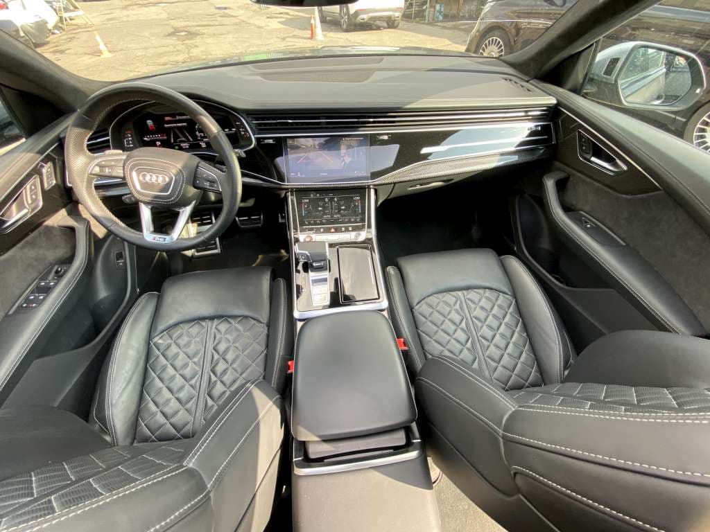 Audi SQ8 - 6