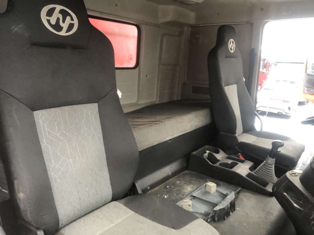 Hongyan 908 8x4 Самосвал - 8