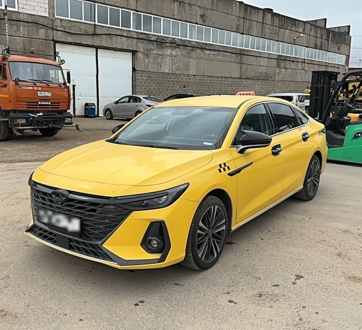 Chery ARRIZO 8 - 1