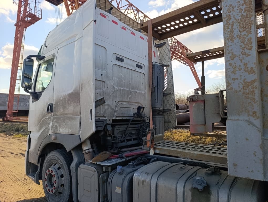 Chenglong LZ4181* 4x2 Седельный тягач - 3