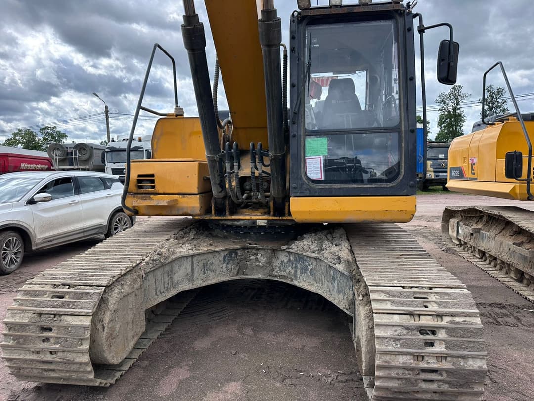 Liugong CLG922 Экскаватор - 6