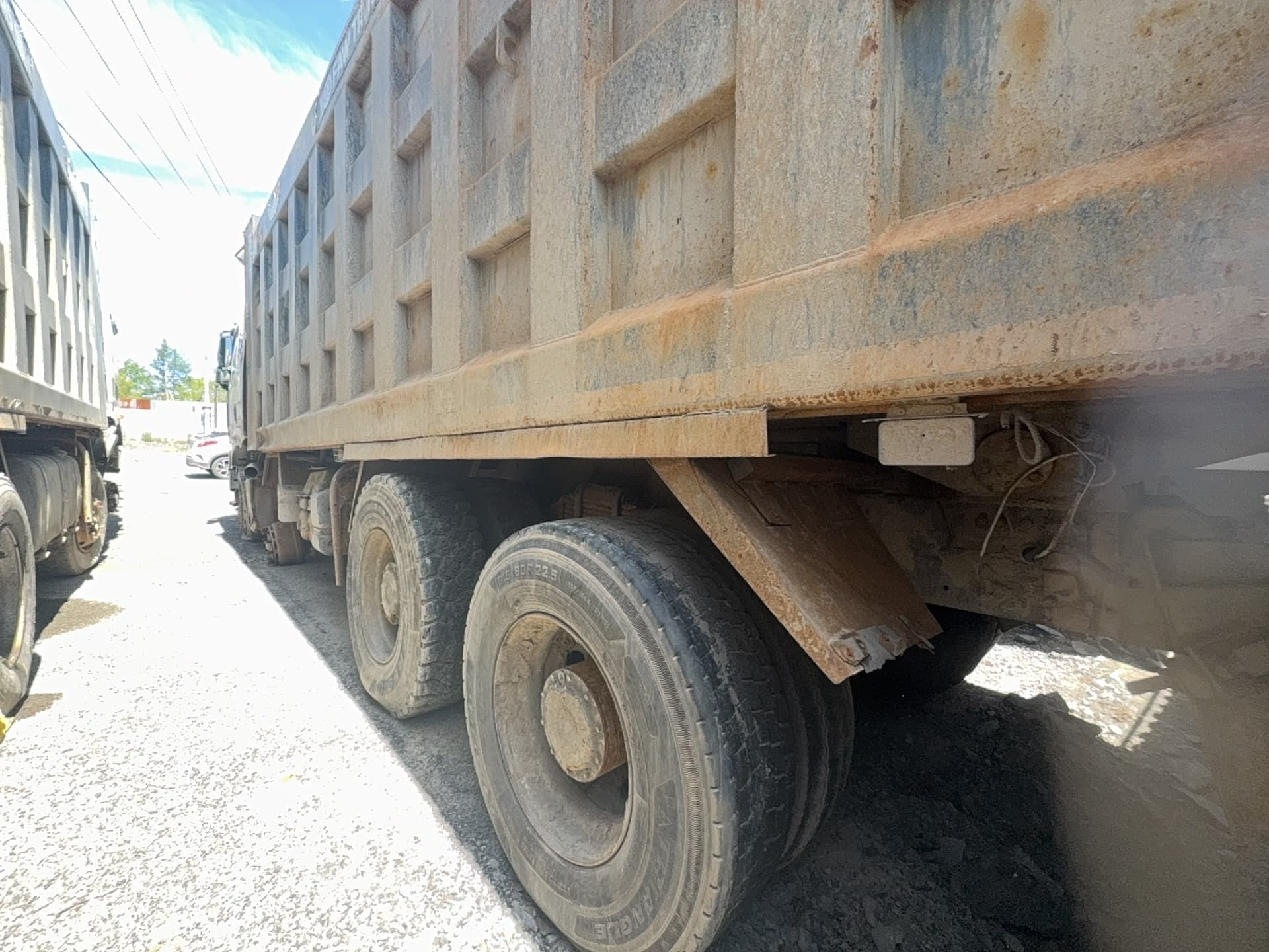 FAW CA 3310 8x4 Самосвал - 4