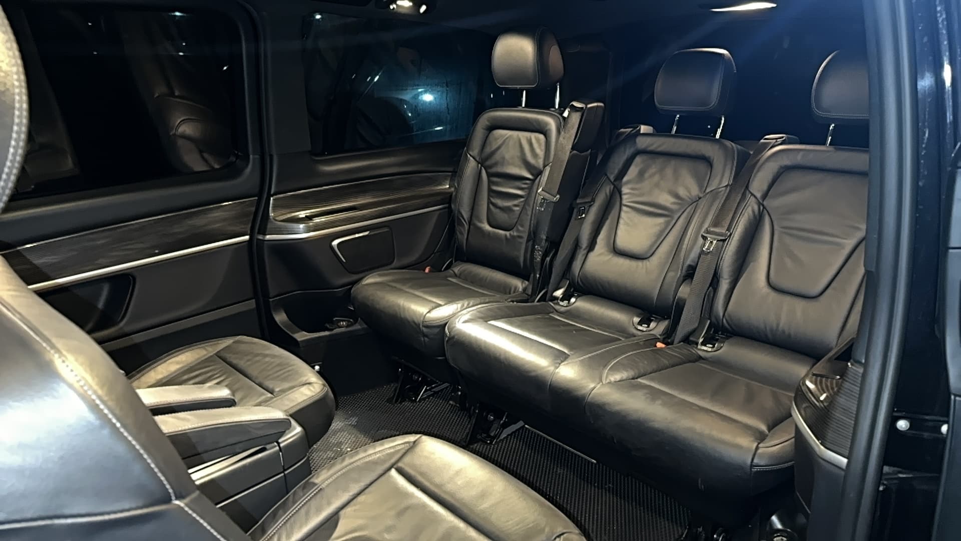 Mercedes-Benz EQV - 9