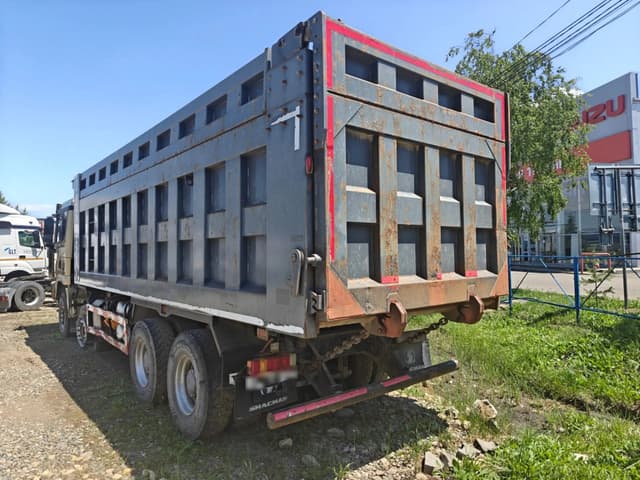 Shacman (Shaanxi) SX33186T366 8x4 - 4
