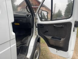 GAZ 2310 - 8