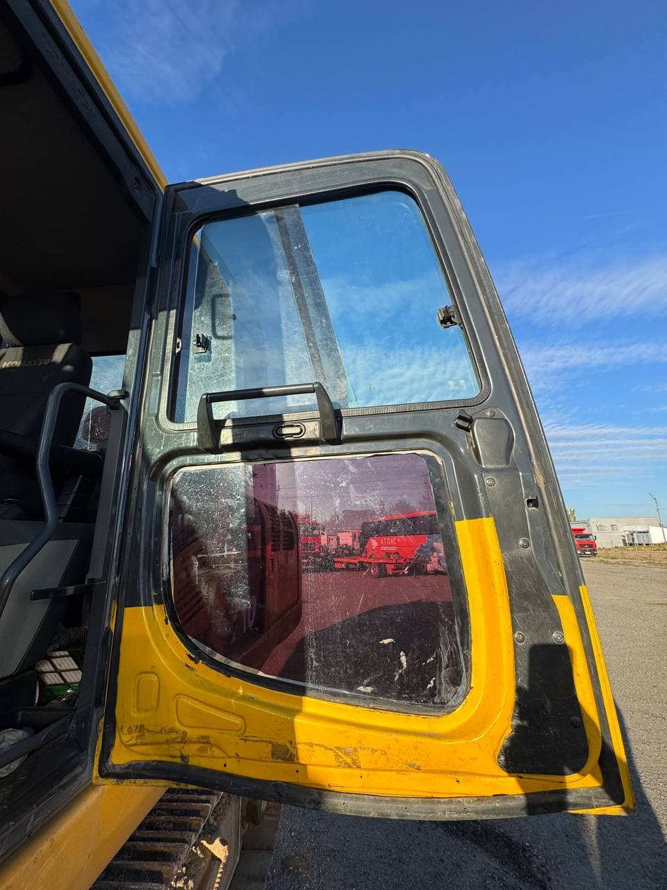 Komatsu PC 210 Экскаватор - 8