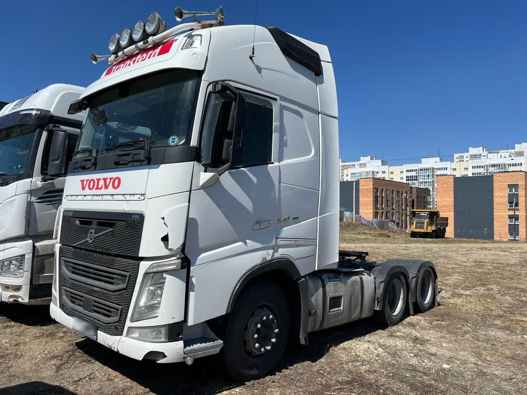 Volvo FH 6x2 Седельный тягач - 1