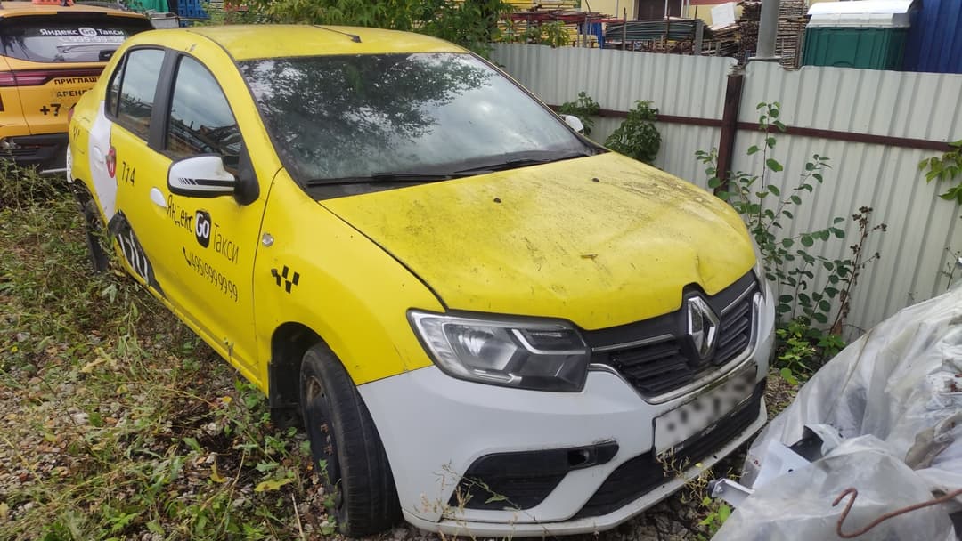 Renault Logan - 2