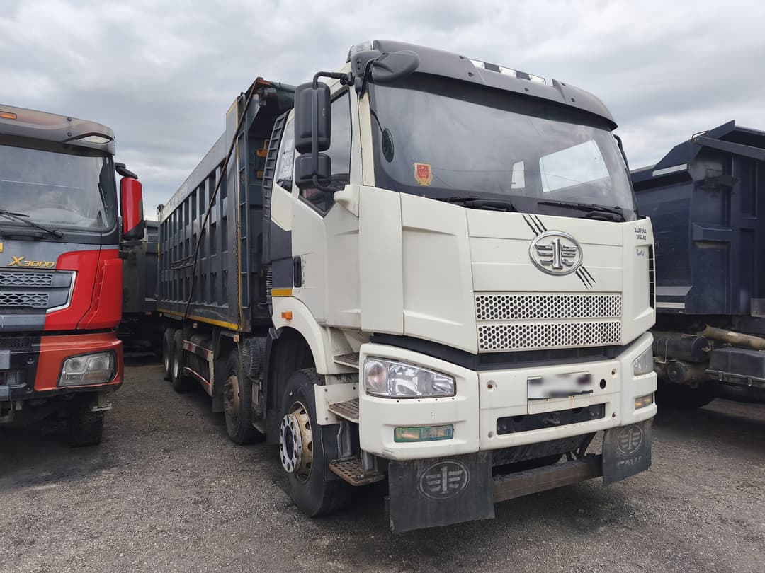 FAW J6 8x4 Самосвал - 2