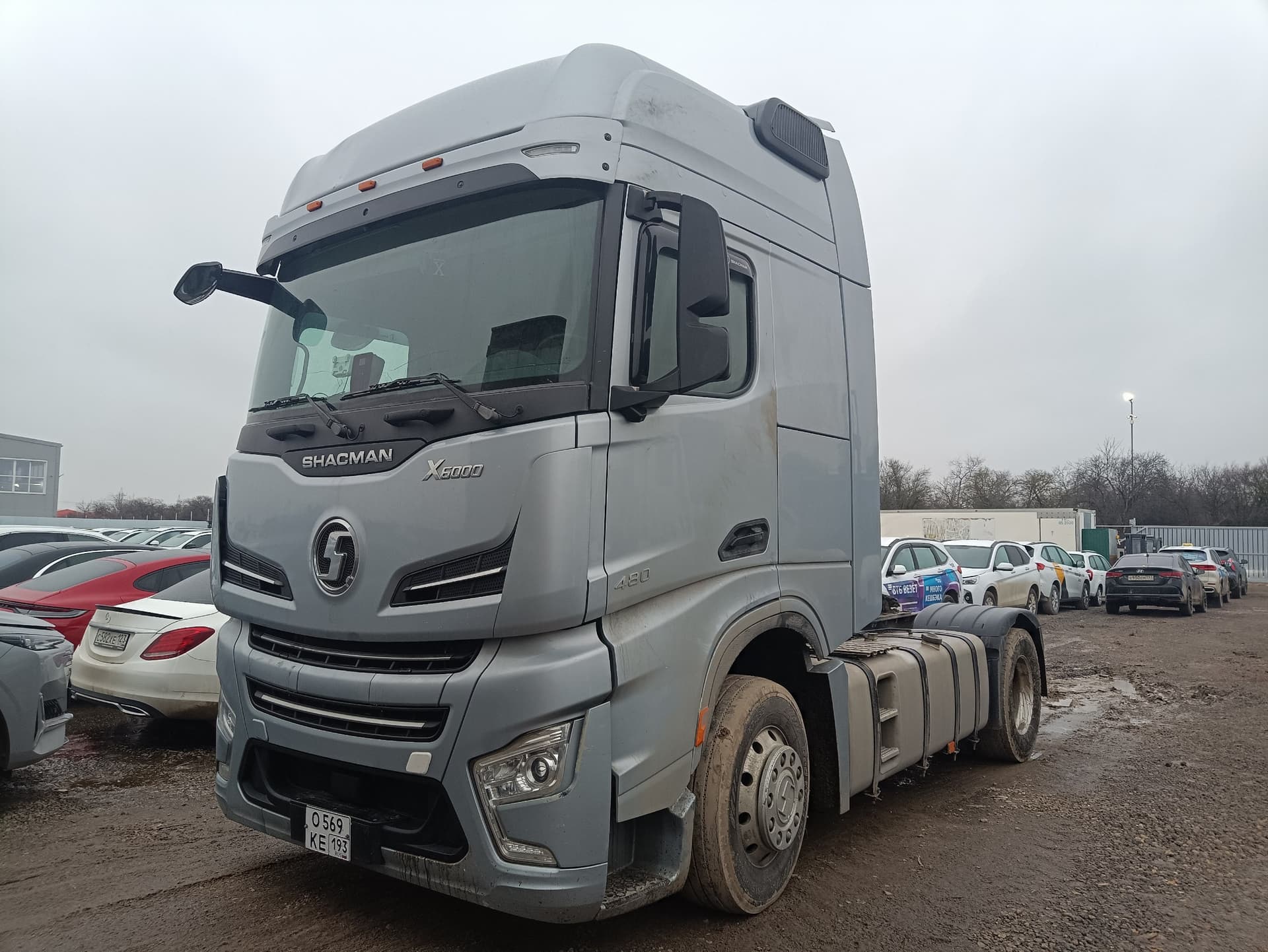 Shacman (Shaanxi) SX* 4x2 Седельный тягач - 1