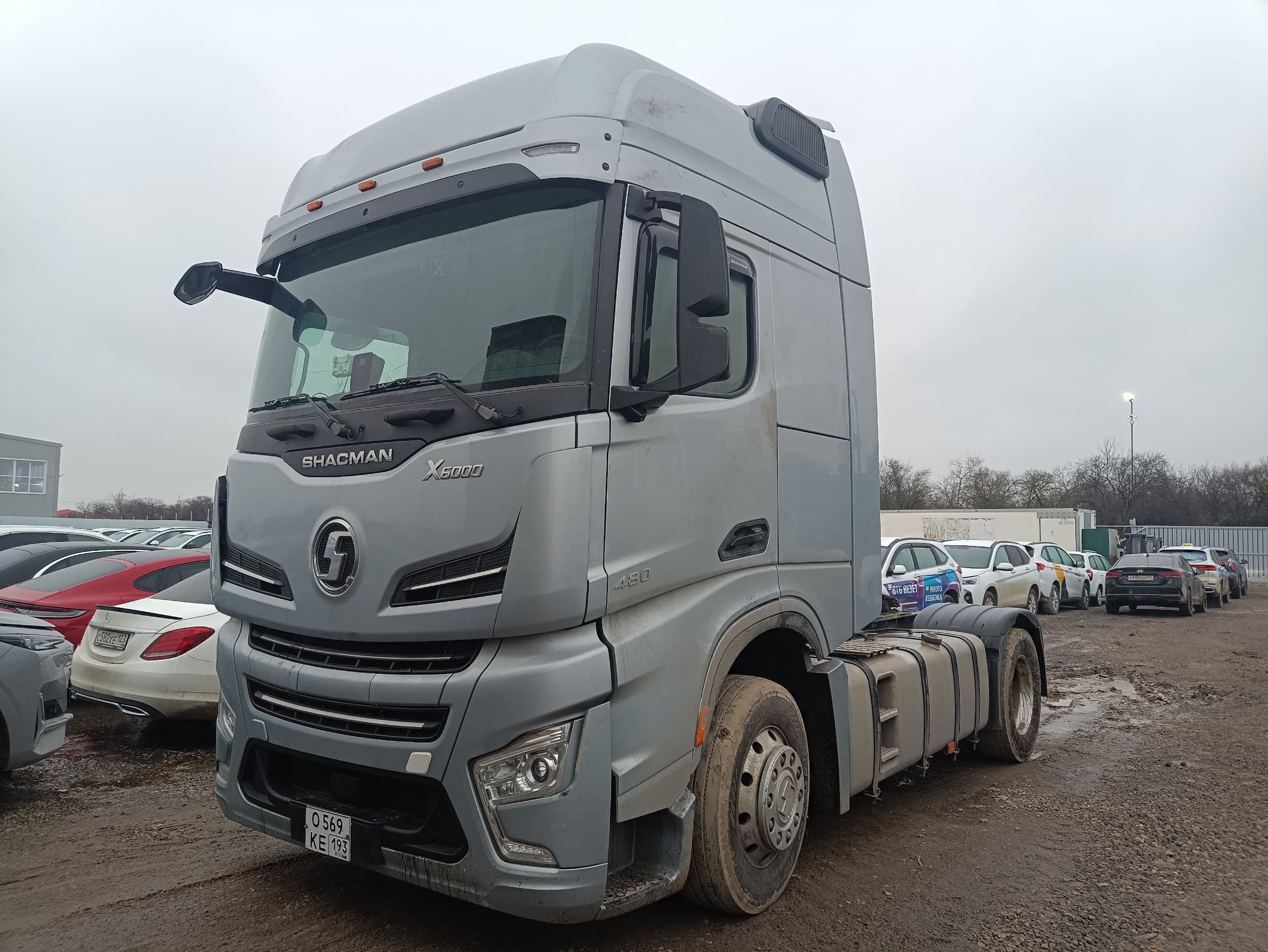 Shacman (Shaanxi) SX* 4x2 Седельный тягач - 1