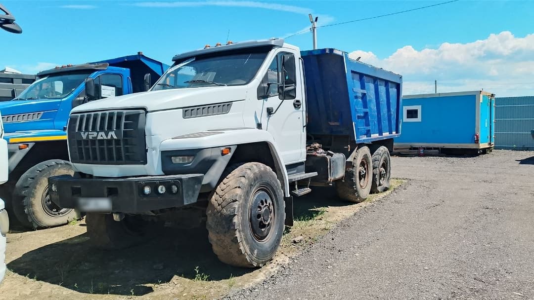 Уралпромтехника 5831* на шасси Ural 55571 6x6 Самосвал - 1