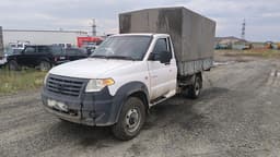 UAZ Profi - 1