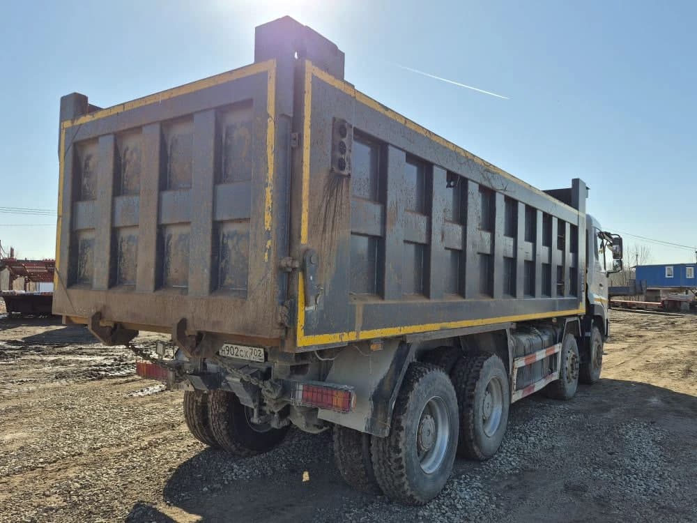 Dongfeng KC 8x4 Самосвал - 3