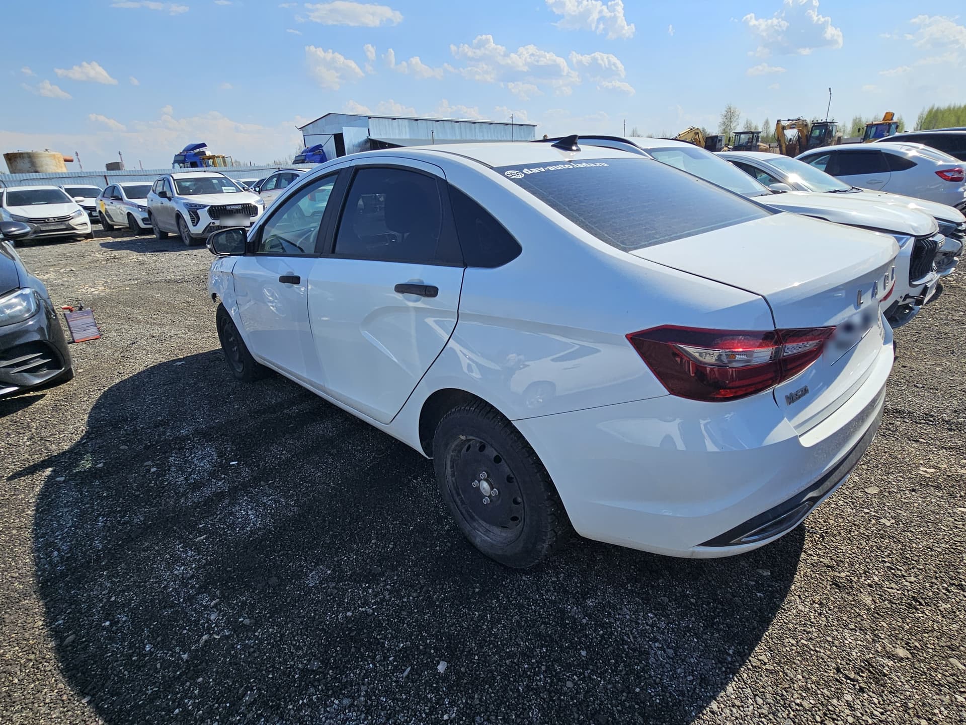 Lada Vesta седан - 3