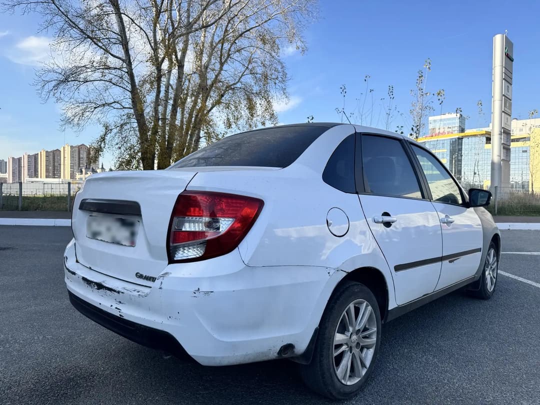 Lada Granta седан - 3