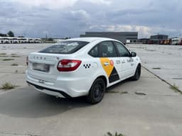 Lada Granta лифтбек - 3