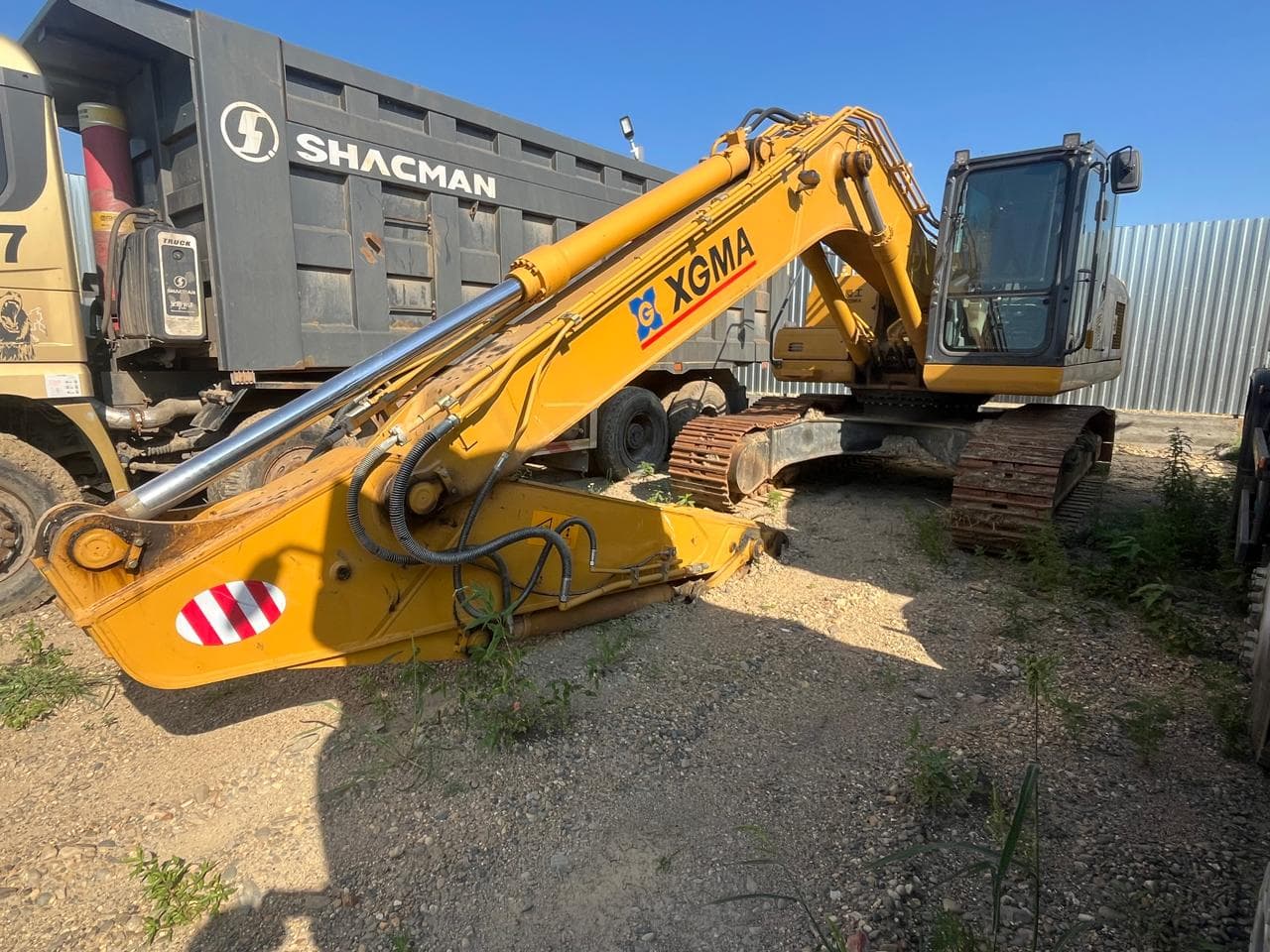 Xgma XG825* Экскаватор - 1