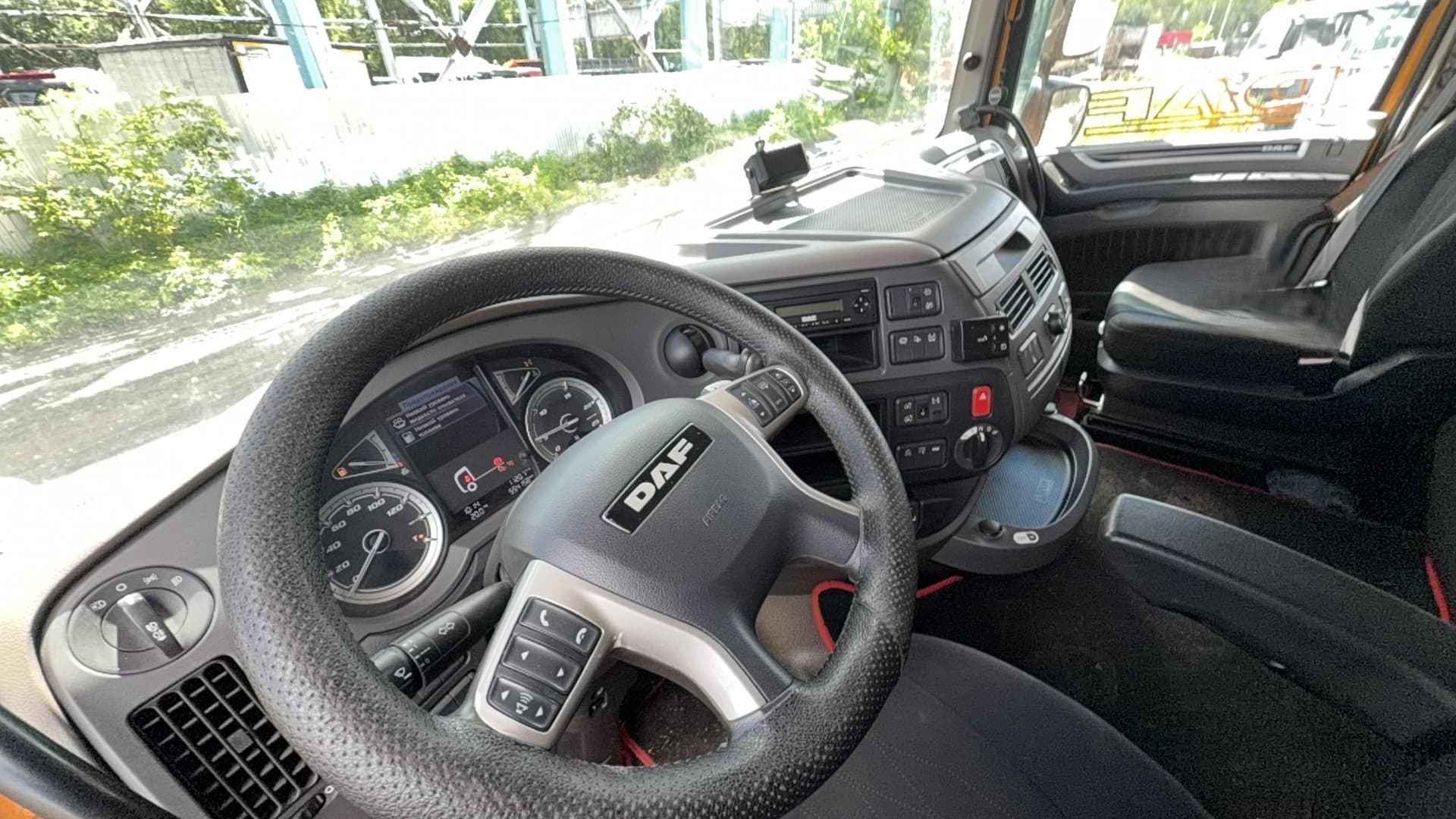 Daf XF 6x2 Седельный тягач - 6
