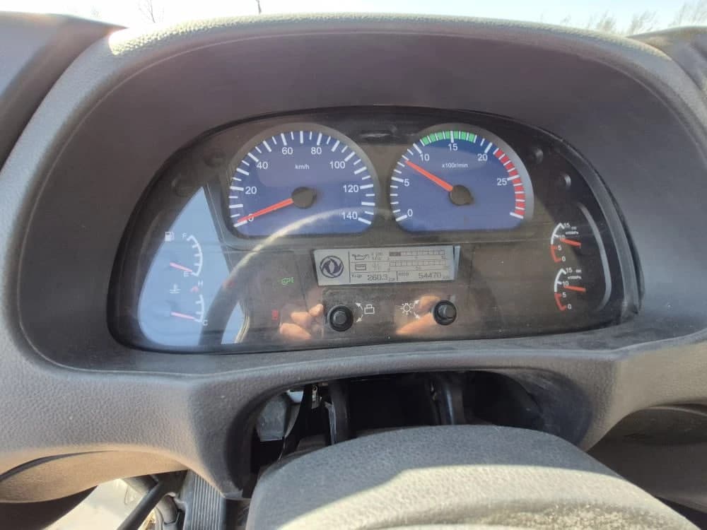 Dongfeng KC 8x4 Самосвал - 7