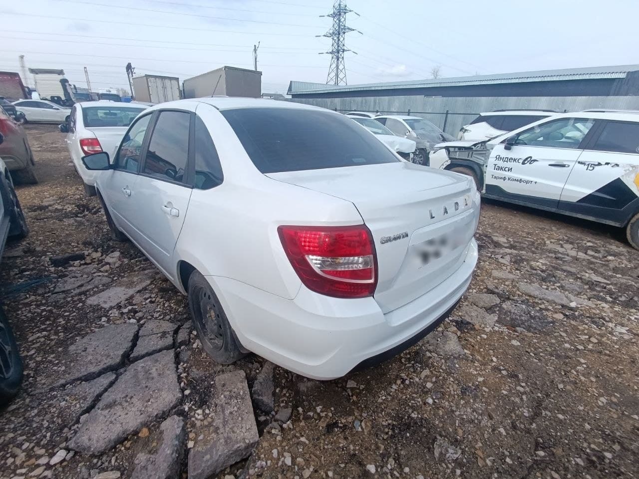 Lada Granta седан - 4